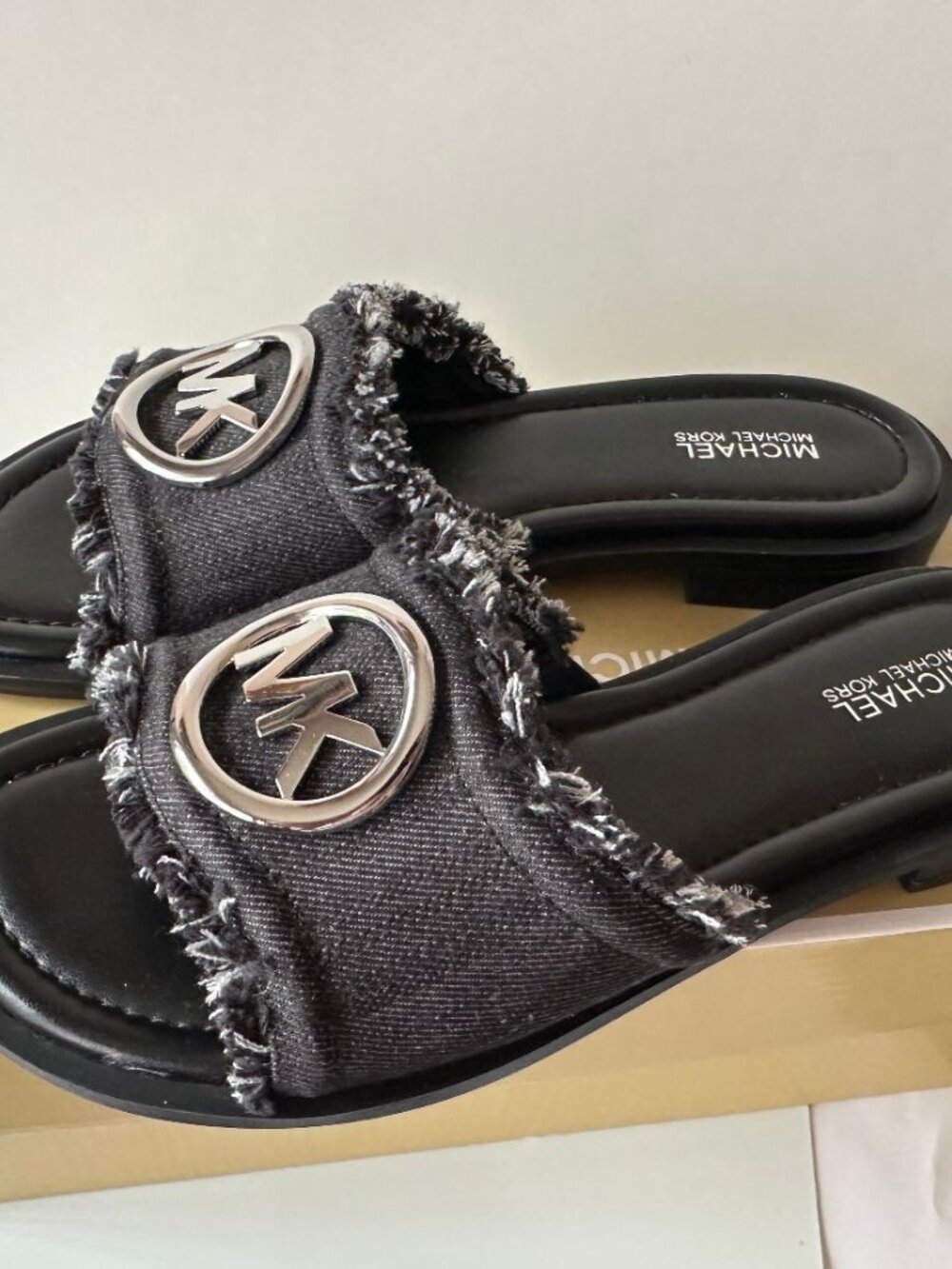 NEW Michael Kors Denim Slide Sandals Black With Silver Logo Size 7